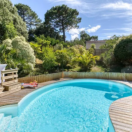 Stunning In Feriehus Meschers-sur-Gironde